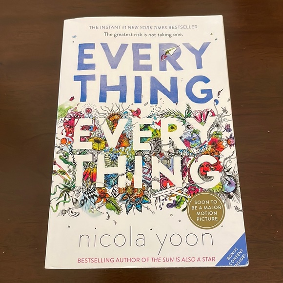 Everything Everything - Picture 2 of 3